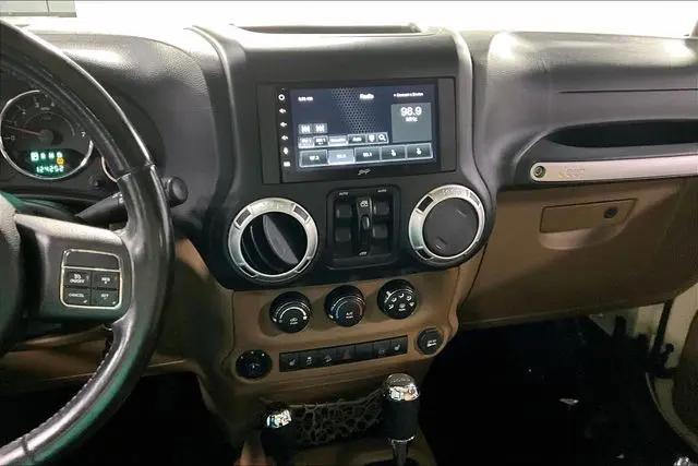 2012 Jeep Wrangler Unlimited Sahara