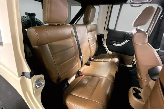2012 Jeep Wrangler Unlimited Sahara