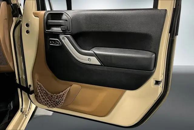 2012 Jeep Wrangler Unlimited Sahara