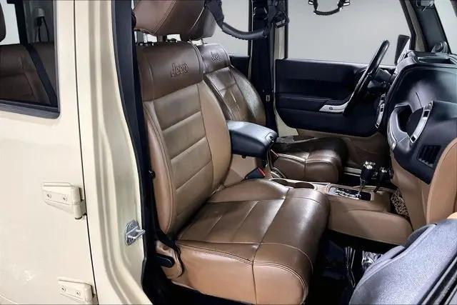 2012 Jeep Wrangler Unlimited Sahara