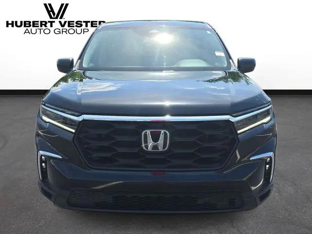 2023 Honda Pilot AWD LX