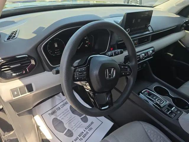 2023 Honda Pilot AWD LX