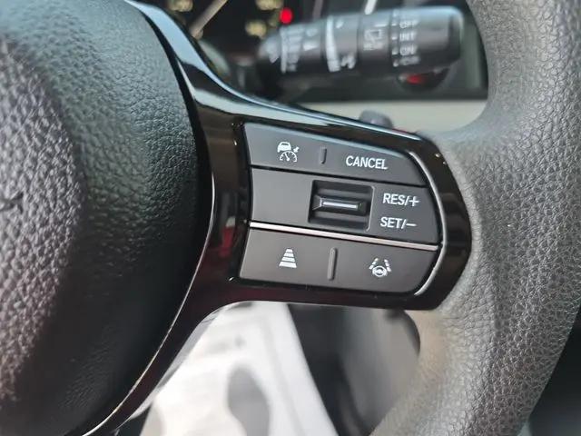 2023 Honda Pilot AWD LX