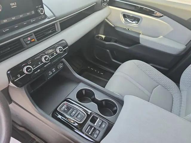 2023 Honda Pilot AWD LX