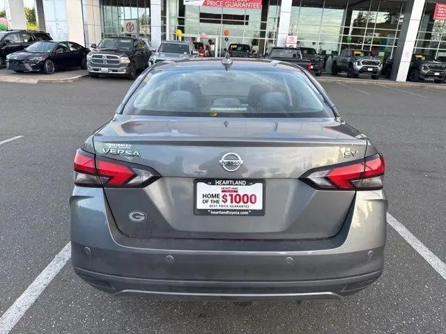 2020 Nissan Versa SV Xtronic CVT