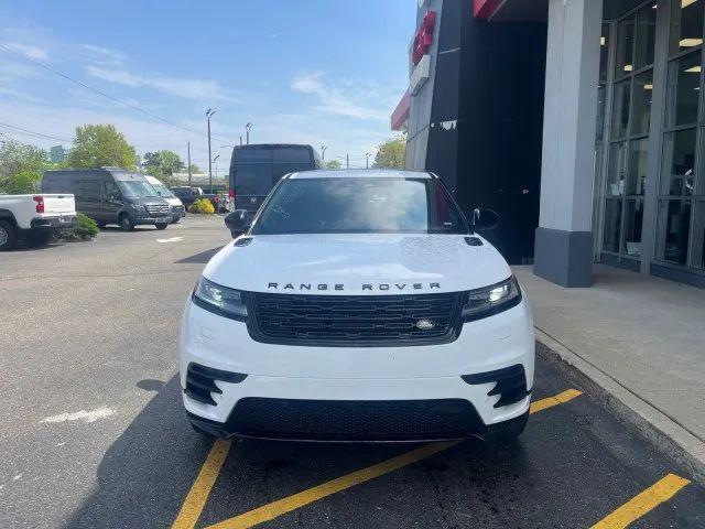 2025 Land Rover Range Rover Velar P250 Dynamic SE