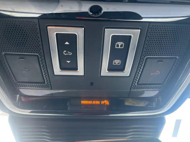 2025 Land Rover Range Rover Velar P250 Dynamic SE
