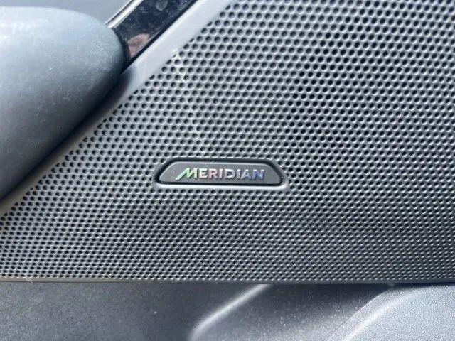 2025 Land Rover Range Rover Velar P250 Dynamic SE