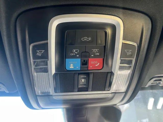 2025 Ram 1500 Big Horn Crew Cab 4x4 5'7" Box