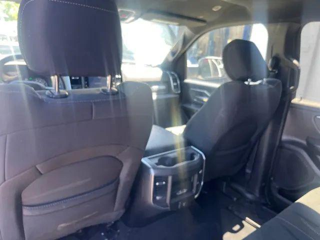 2025 Ram 1500 Big Horn Crew Cab 4x4 5'7" Box