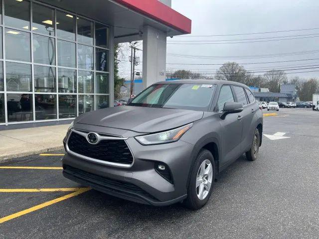 2023 Toyota Highlander LE