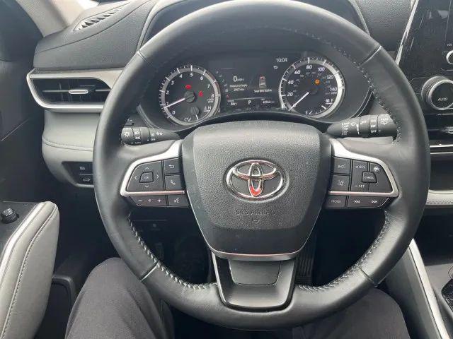 2023 Toyota Highlander LE