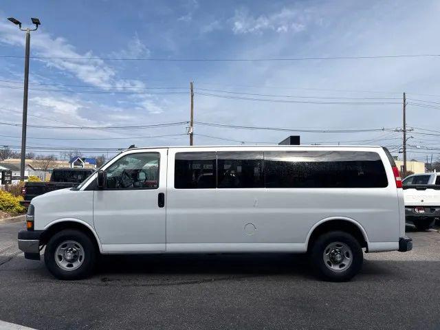 2017 Chevrolet Express LT