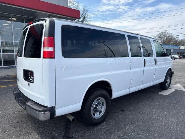 2017 Chevrolet Express LT