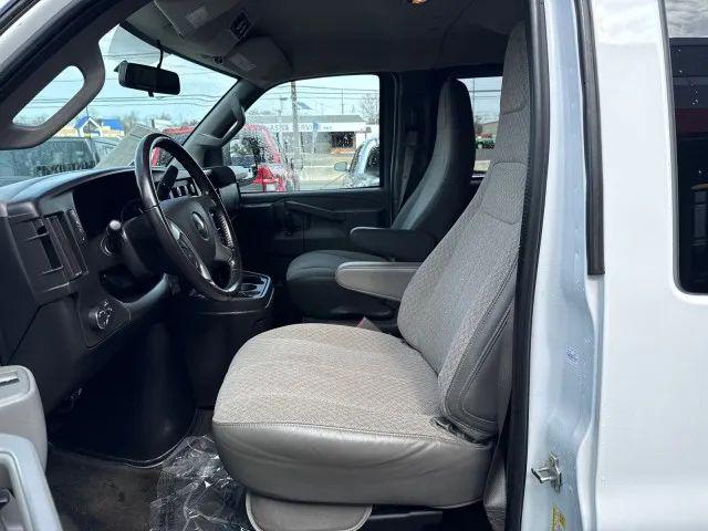 2017 Chevrolet Express LT