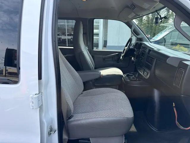 2017 Chevrolet Express LT