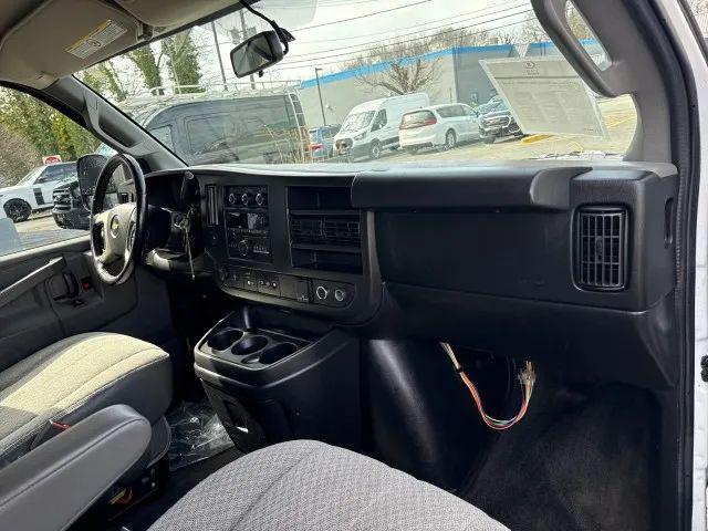 2017 Chevrolet Express LT