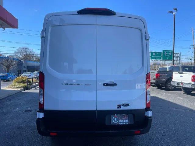 2023 Ford Transit Cargo Van Medium Roof w/LWB