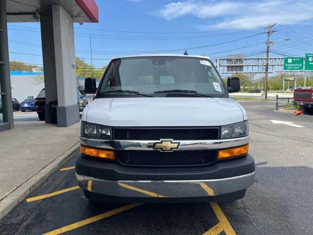 2024 Chevrolet Express Passenger RWD 3500 Extended Wheelbase LT