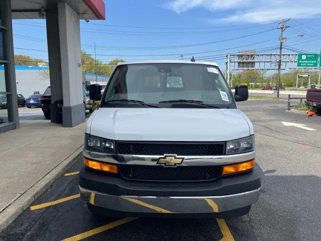2024 Chevrolet Express Passenger RWD 3500 Extended Wheelbase LT