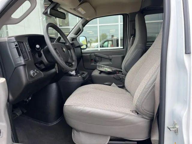 2024 Chevrolet Express Passenger RWD 3500 Extended Wheelbase LT