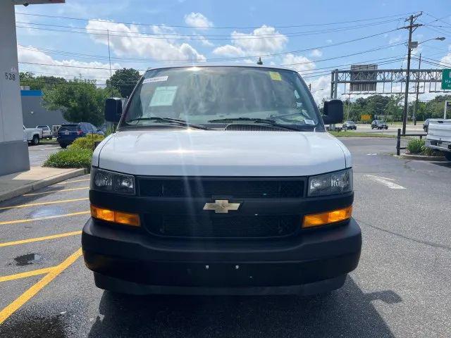 2022 Chevrolet Express Passenger RWD 3500 Extended Wheelbase LS