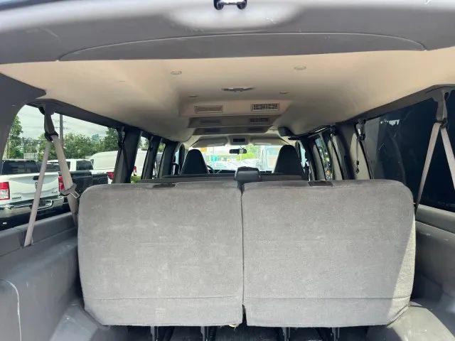 2022 Chevrolet Express Passenger RWD 3500 Extended Wheelbase LS