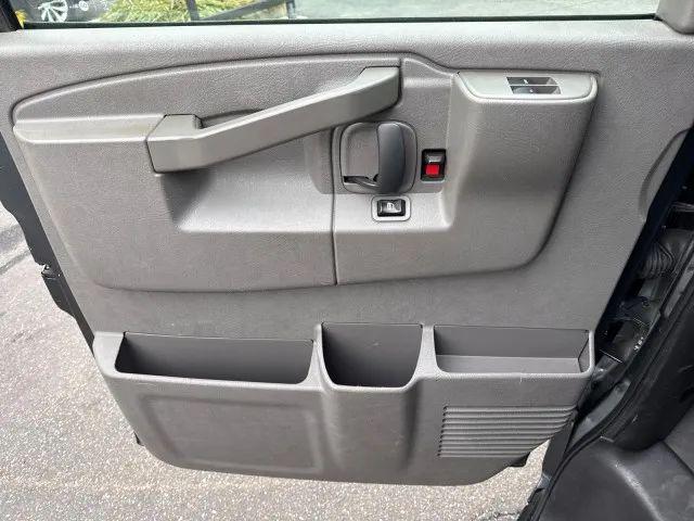 2017 Chevrolet Express LS