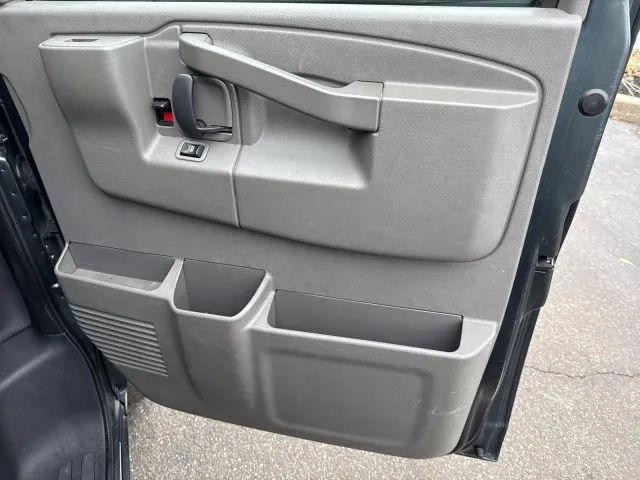 2017 Chevrolet Express LS