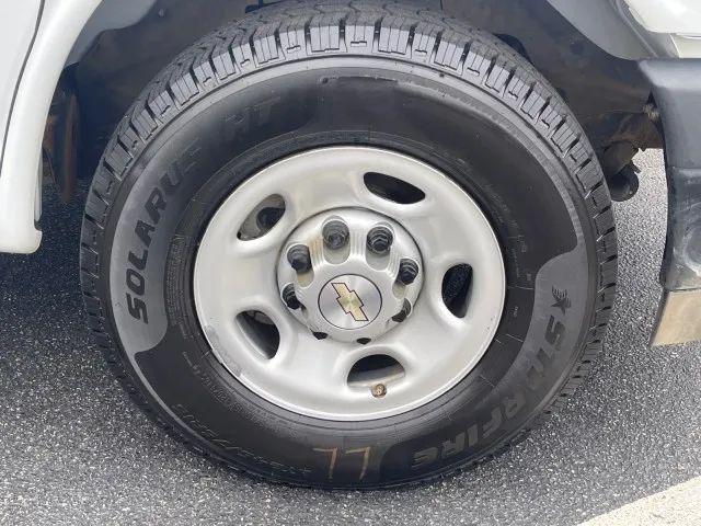 2023 Chevrolet Express Passenger RWD 3500 Extended Wheelbase LS