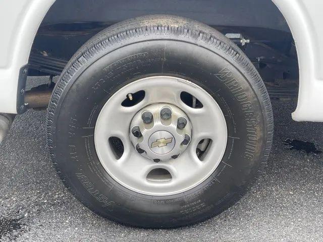 2023 Chevrolet Express Passenger RWD 3500 Extended Wheelbase LS