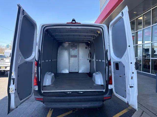 2022 Mercedes-Benz Sprinter 2500 Standard Roof V6