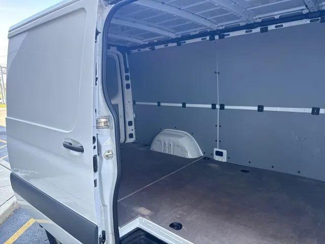 2022 Mercedes-Benz Sprinter 2500 Standard Roof V6