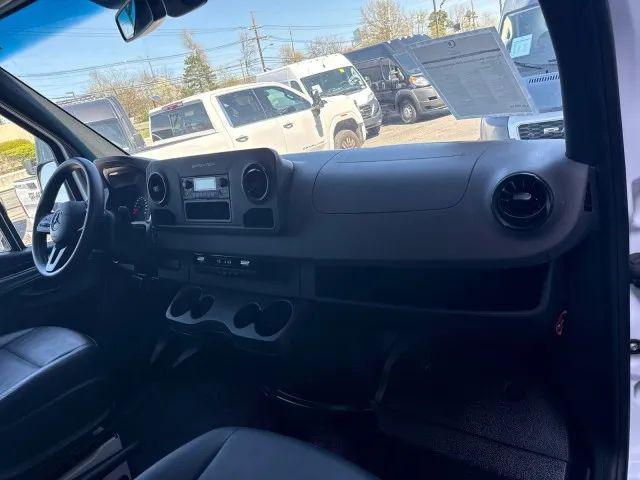 2022 Mercedes-Benz Sprinter 2500 Standard Roof V6