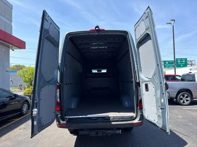 2024 Mercedes-Benz Sprinter 2500 High Roof 4-Cyl Diesel HO