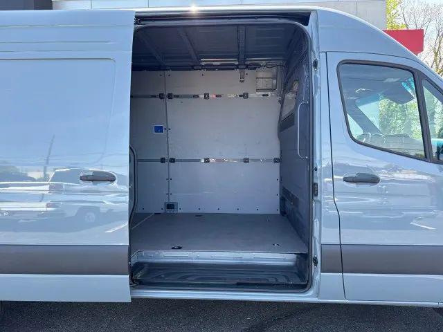 2024 Mercedes-Benz Sprinter 2500 High Roof 4-Cyl Diesel HO