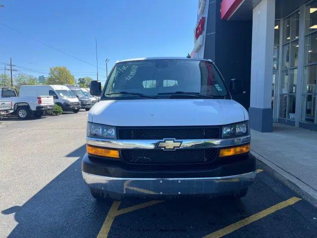 2024 Chevrolet Express Passenger RWD 3500 Extended Wheelbase LT