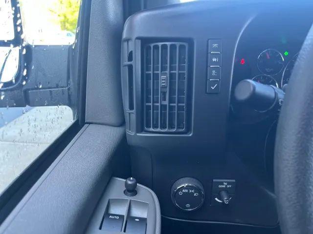 2024 Chevrolet Express Passenger RWD 3500 Extended Wheelbase LT