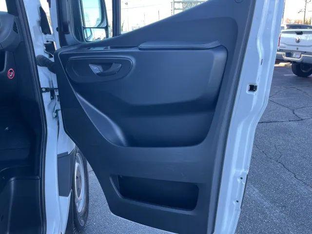 2023 Mercedes-Benz Sprinter 2500 Standard Roof 4-Cyl Diesel