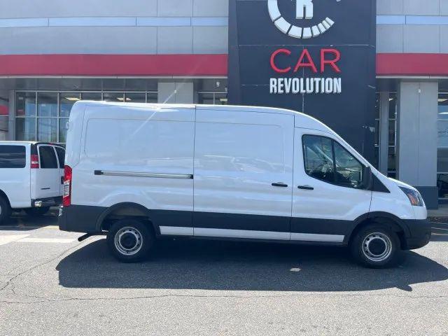 2025 Ford Transit Cargo Van Medium Roof w/LWB