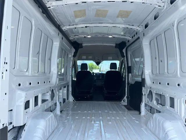 2025 Ford Transit Cargo Van Medium Roof w/LWB