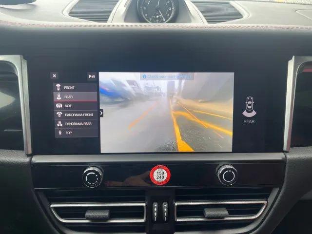 2022 Porsche Macan Base
