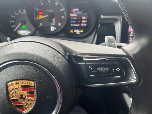 2022 Porsche Macan Base