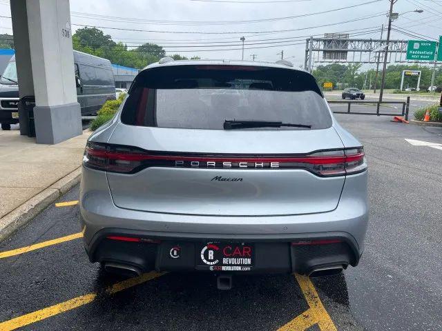 2022 Porsche Macan Base