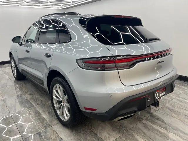 2022 Porsche Macan Base