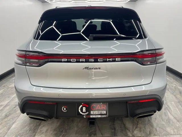 2022 Porsche Macan Base