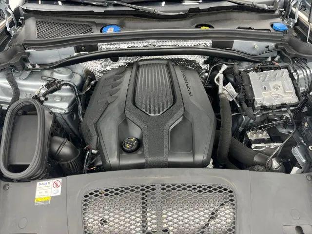 2022 Porsche Macan Base