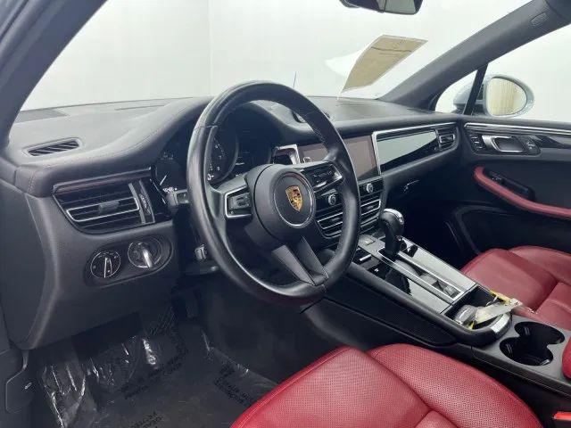 2022 Porsche Macan Base