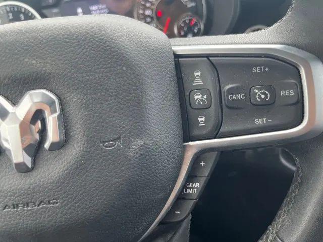 2025 Ram 1500 Big Horn Crew Cab 4x4 5'7" Box