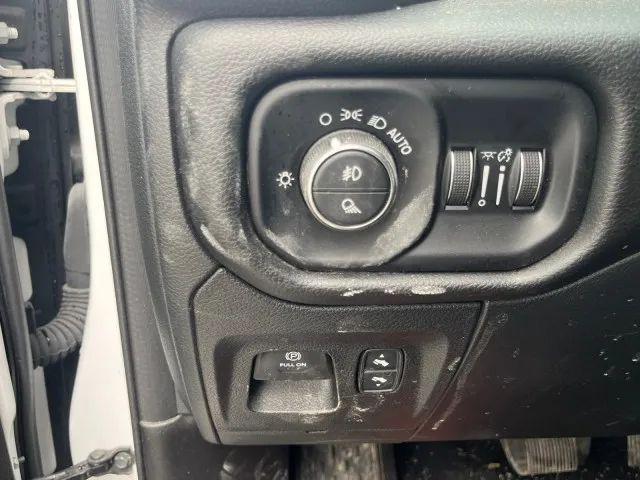 2025 Ram 1500 Big Horn Crew Cab 4x4 5'7" Box